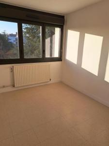 Location Appartement 3 pi�ces FEURS 42110