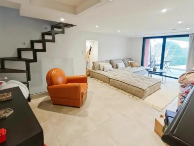 Vente Maison 3 pi�ces SIGNES 83870