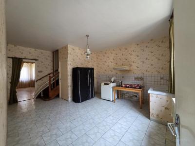 Vente Maison 4 pi�ces MOUZON 08210