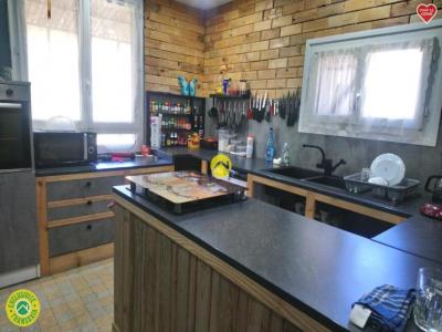 Vente Maison 4 pi�ces SAINT-AMAND-MONTROND 18200