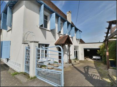 Vente Maison 7 pi�ces LAGOR 64150