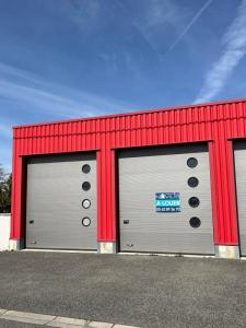 Location Commerce GARIDECH 31380