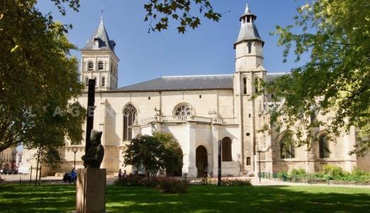 Location Appartement BORDEAUX 33000