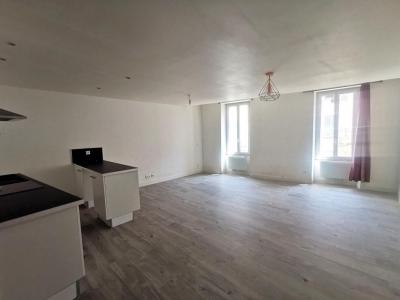 Location Appartement 3 pi�ces MUY 83490