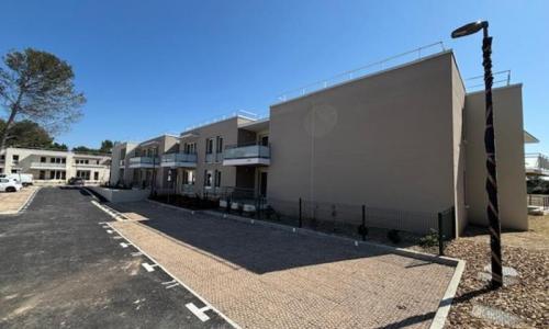 Location Appartement ANGLES 30133