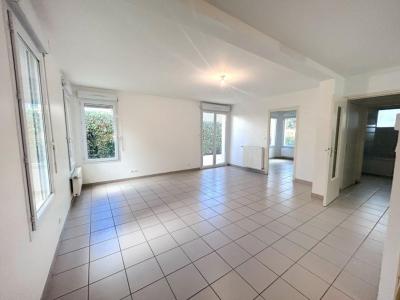 Location Appartement 3 pi�ces RIORGES 42153
