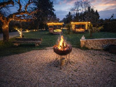 Vente Maison 7 pi�ces CABANNES 13440