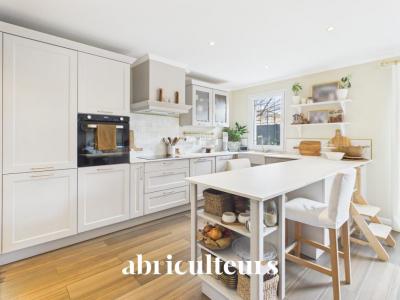 Vente Maison 5 pi�ces LUYNES 13080