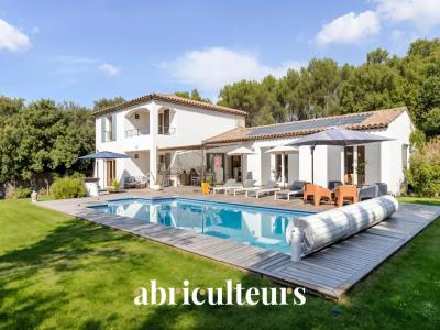 Vente Maison 9 pi�ces ROGNES 13840