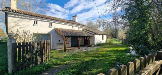 Vente Maison 7 pi�ces LEZAY 79120