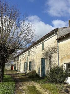 Vente Maison 6 pi�ces BEAUVOIR-SUR-NIORT 79360