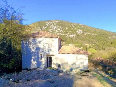 Vente Maison 5 pi�ces TOURRETTE-LEVENS 06690