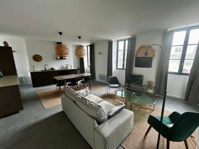 Location Appartement 4 pi�ces BLAYE 33390