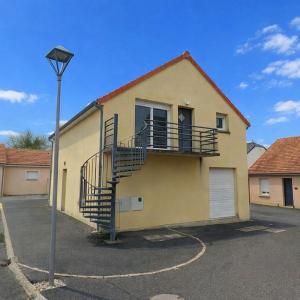 Location Maison 2 pi�ces POULIGNY-NOTRE-DAME 36160