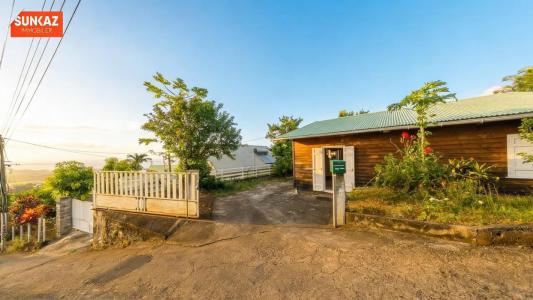 Vente Maison 4 pi�ces ETANG-SALE 97427