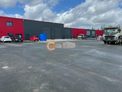 Location Commerce SAINT-JEAN-D'ILLAC 33127