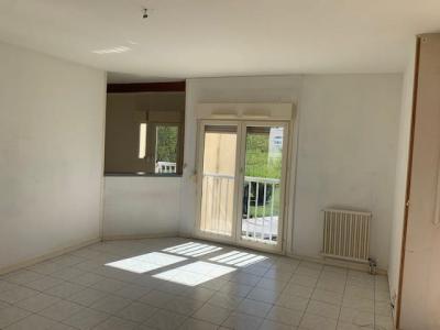 Location Appartement 3 pi�ces BAR-SUR-AUBE 10200