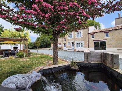 Vente Maison 10 pi�ces BEAUVOIR-SUR-NIORT 79360