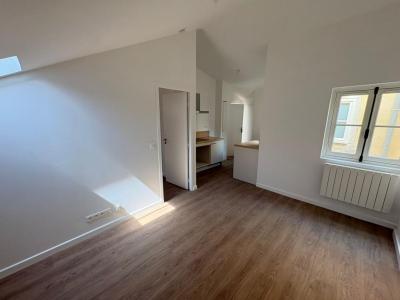 Location Appartement 2 pi�ces MARSEILLE-2EME-ARRONDISSEMENT 13002