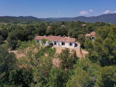 Vente Maison 5 pi�ces AMPUS 83111