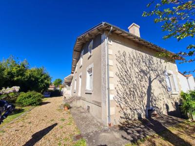 Vente Maison 6 pi�ces SAINT-SEVERIN 16390