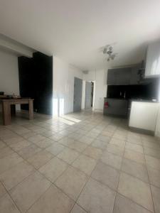 Location Appartement 2 pi�ces PELISSANNE 13330