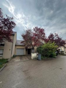 Location Maison 5 pi�ces SAINT-ANDRE-LES-VERGERS 10120