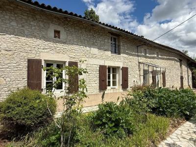Vente Maison 4 pi�ces RUFFEC 16700