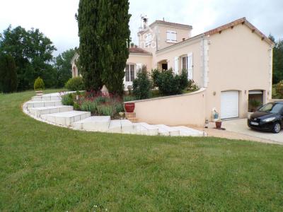 Vente Maison 6 pi�ces CHIRAC 16150