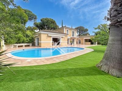 Vente Maison 6 pi�ces SAINT-RAPHAEL 83700