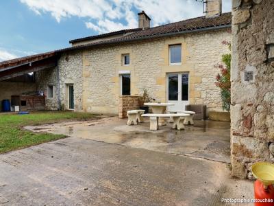 Vente Maison 7 pi�ces SAINT-ANTOINE-DE-BREUILH 24230