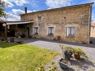 Vente Maison 5 pi�ces CHEF-BOUTONNE 79110