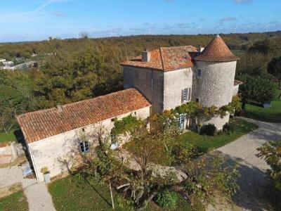 Vente Maison 9 pi�ces CIVRAY 86400