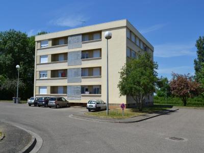 Location Appartement 3 pi�ces LURCY-LEVIS 03320