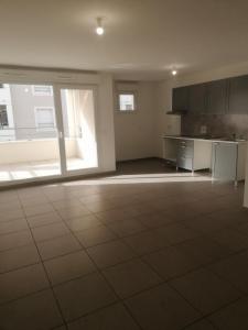 Location Appartement 4 pi�ces VENISSIEUX 69200
