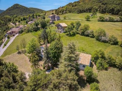 Vente Maison 4 pi�ces CHATEAUVIEUX 83840