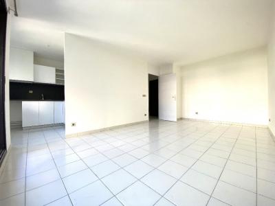 Location Appartement SAINT-LAURENT-DU-VAR 06700