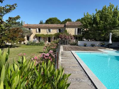 Vente Prestige PERNES-LES-FONTAINES 84210