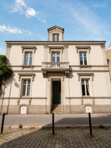 Vente Prestige NANTES 44000