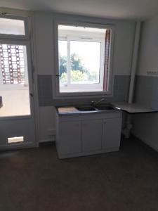 Location Appartement 4 pi�ces VOUZIERS 08400