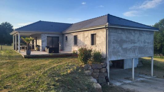 Vente Maison 5 pi�ces ROUSSENNAC 12220
