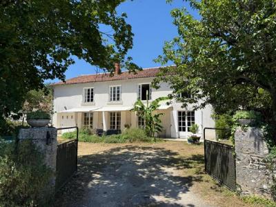 Vente Maison 8 pi�ces NANTEUIL-EN-VALLEE 16700