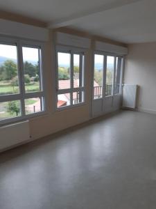 Location Appartement 3 pi�ces MESVRES 71190