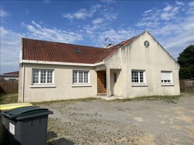 Location Appartement 6 pi�ces SAINTE-PAZANNE 44680