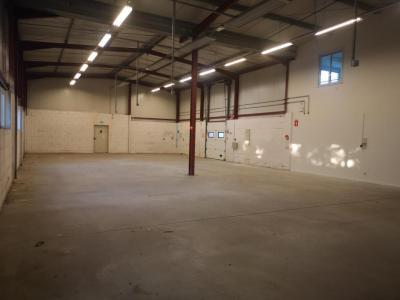 Location Local commercial GRENADE 31330