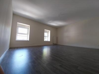 Location Appartement 4 pi�ces CHAMOUILLEY 52410