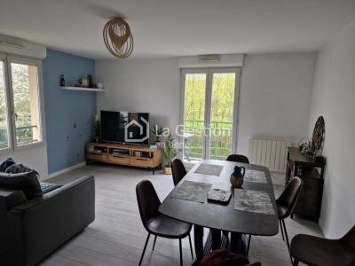 Location Appartement 3 pi�ces LIEUSAINT 77127