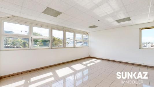 Location Local commercial SAINT-PIERRE 97410