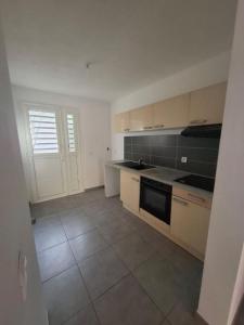 Vente Appartement 2 pi�ces TROIS-ILETS 97229