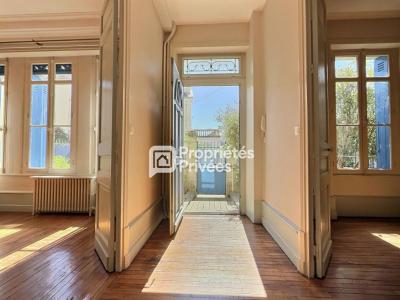 Vente Maison 8 pi�ces PERIGUEUX 24000